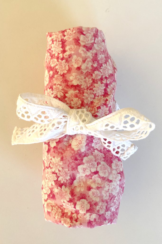 Rosablommig tygpåse - Bild 4