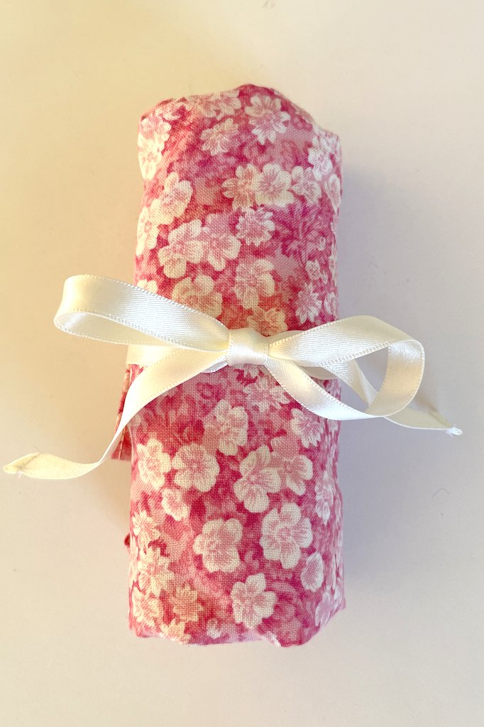 Rosablommig tygpåse - Bild 3